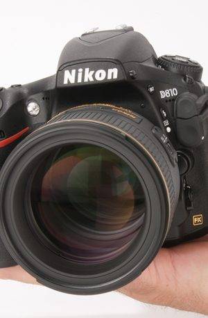 Nikon D810 product shot 3 300x457 - دوربین نیکون D810 با دو لنز